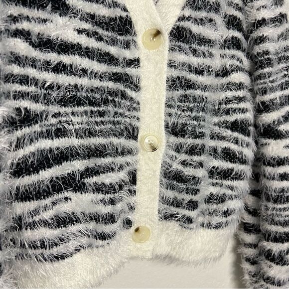 Willow & Wind cardigan sweater 🖤 super soft 🖤 XS - Picture 2 of 6